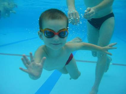 swimming_kids